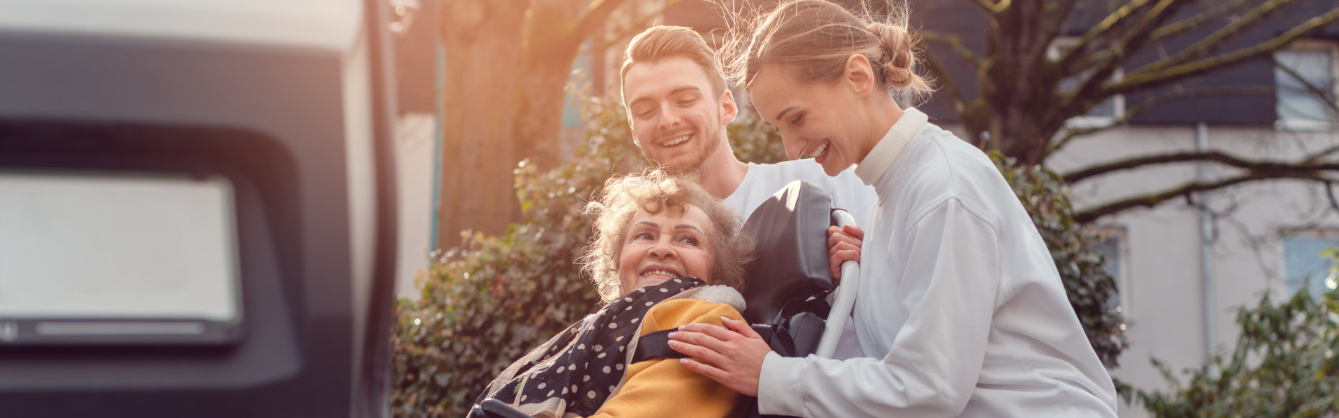 couple assist their mother